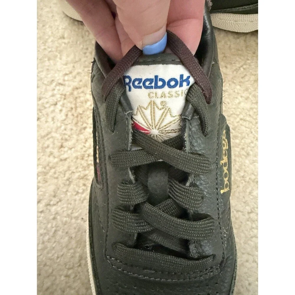 Hunter Green Reebok Bodega Sneakers Size Big Kids 4 Comes W. 2 Color Laces NWT